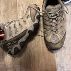 Hiking Boots Womens -Oboz Size 10 Wide. 