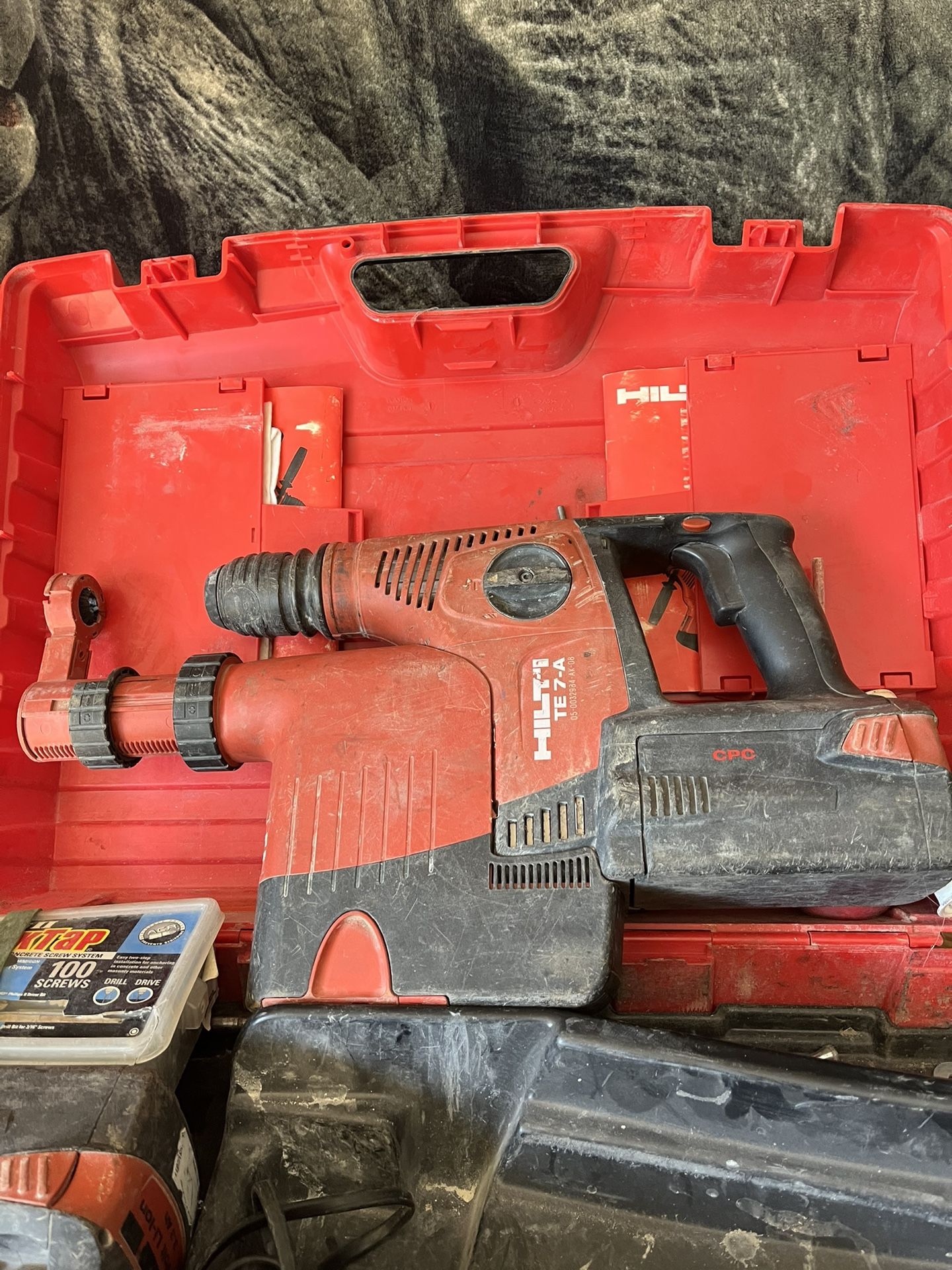 Hilti TE7-A Cordless Rotary Hammer