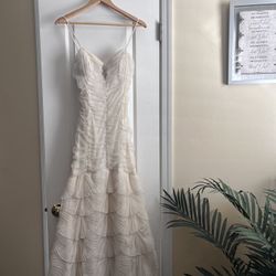 PROM/WEDDING DRESS $50 Size 7/8