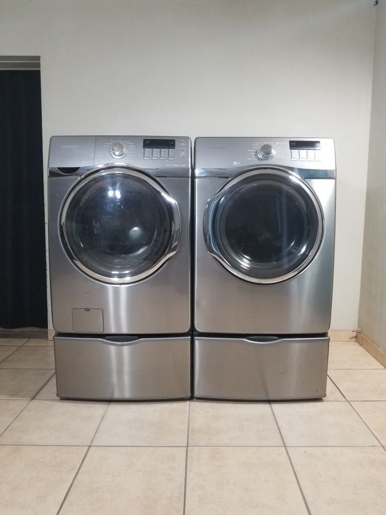 STAINLESS STEEL SAMSUNG WASHER AND GAS DRYER FREE DELIVERY AND INSTALLATION ALSO A 90 DAYS WARRANTY