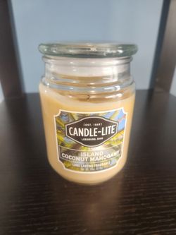 Candle-Lite Jar Candle – Used, Great Scent! 🌴