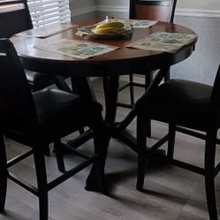 Dining room table and four chairs