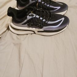 Adidas Alphaboost V1