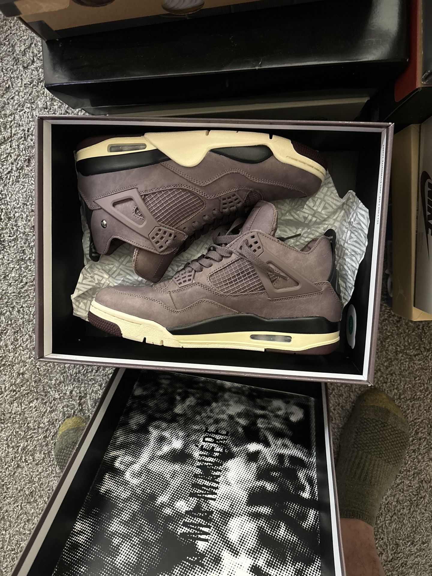 A Ma Maniere Jordan 4 Size 9.5