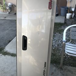GMC Canyon Tailgate 