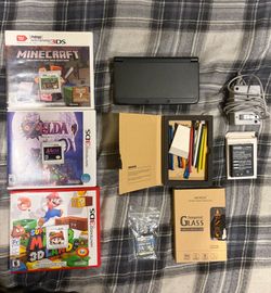 Nintendo - new 3DS with games