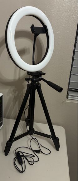 Tripod with ring