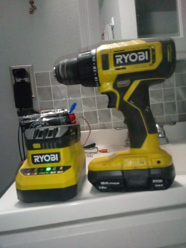 Cordless Drill 18v Ryobi With 2 Batteries $30