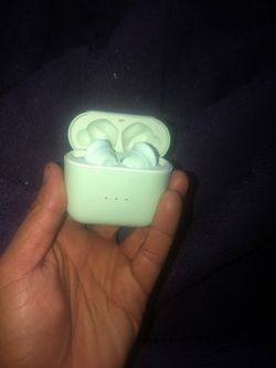 Skullcandy earbuds