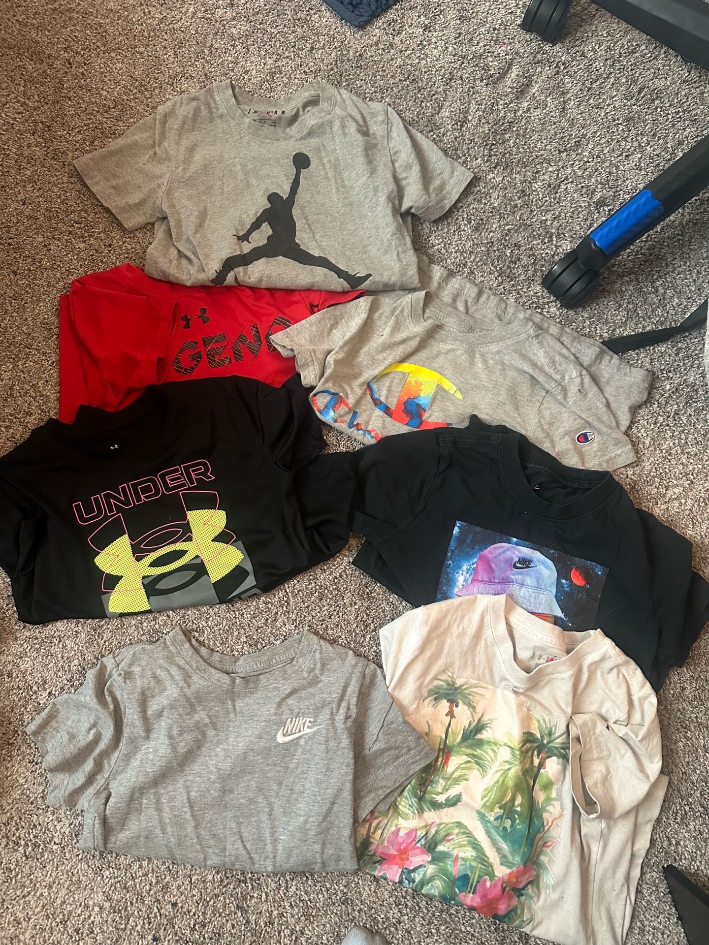 Boys tee lot