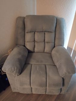 Gray Recliner Like NEW Must Go