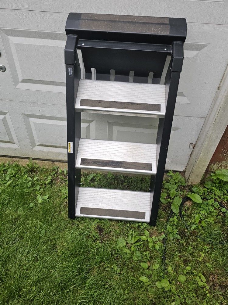 Morryde Step Above 3-step RV Steps