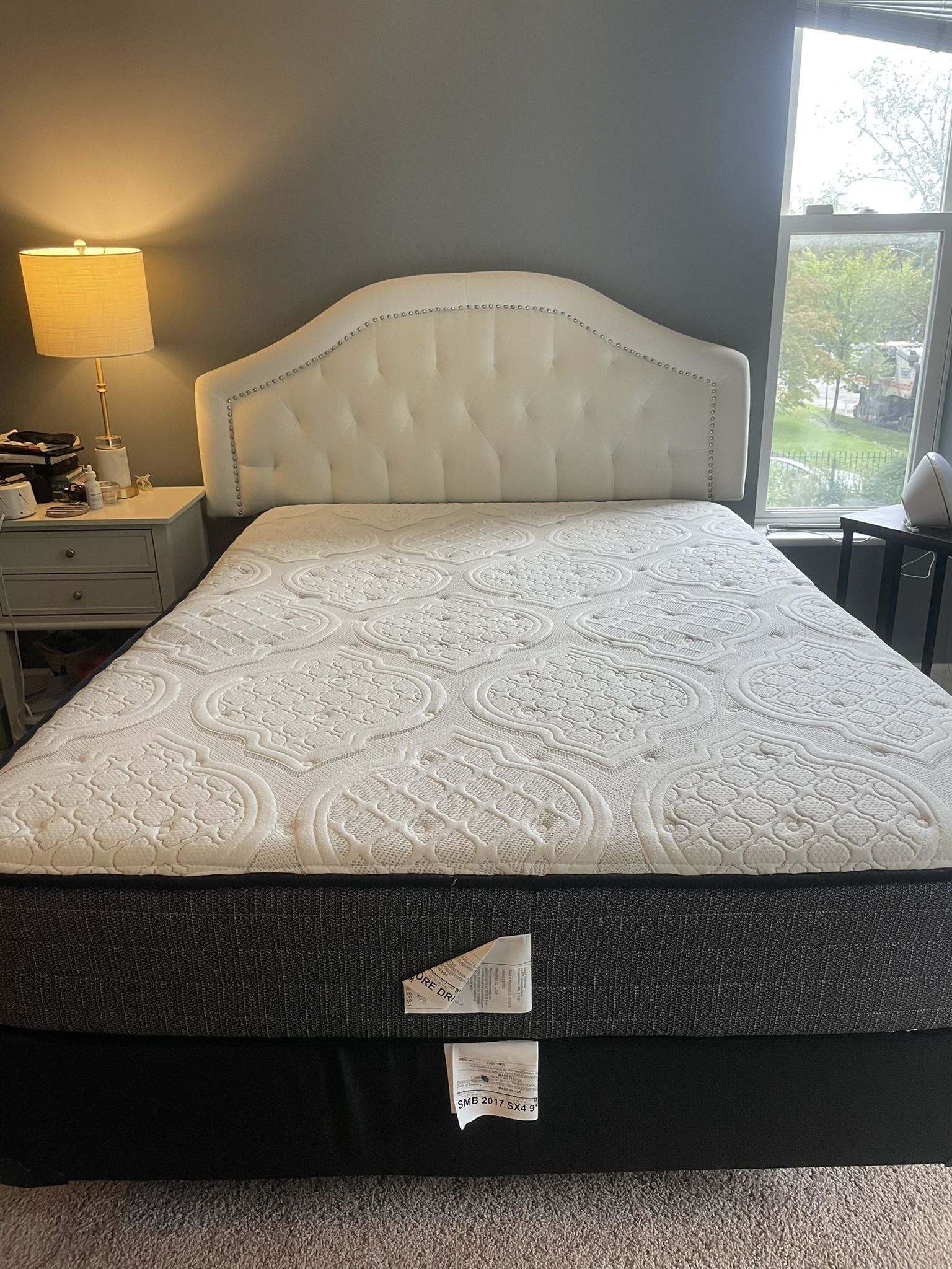 Full extra firm mattress, boxspring, and headboard
