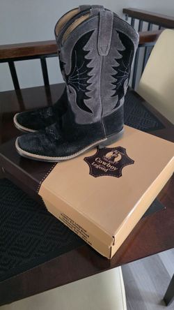 Cowboy boots Size 7
