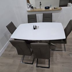 Dining Table + Chairs