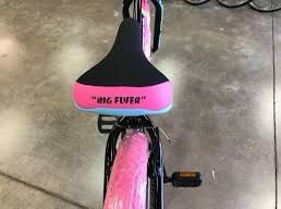 Black sparkle big flyer seat(used) 