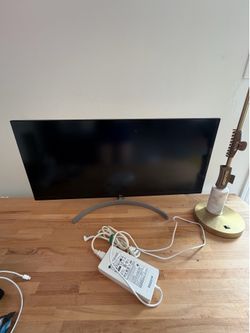 LG Monitor