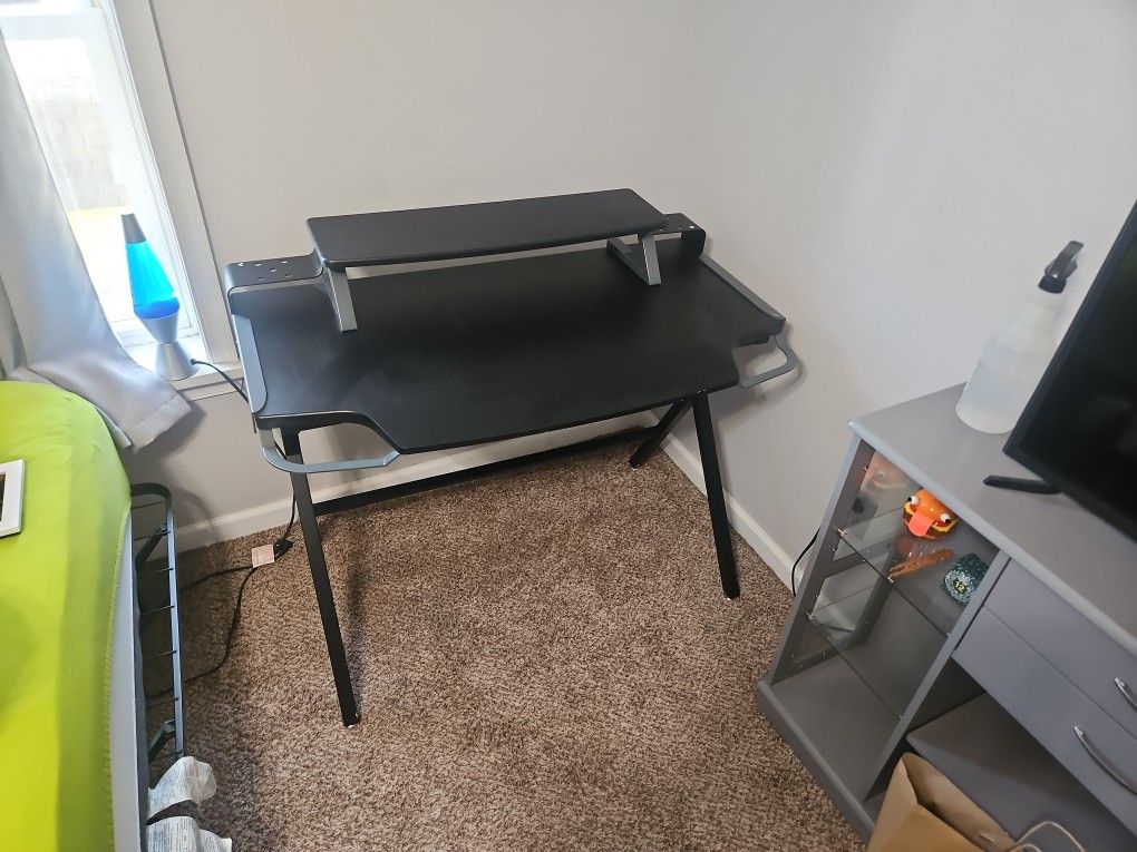 Gamer Desk