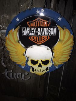 Metal Harley Davidson sign