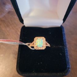 Opal Ring Sterling Silver Size 7