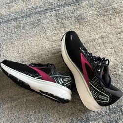 Brand new Brooks Ghost 14 Shoes