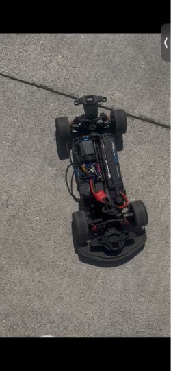 Traxxas supra