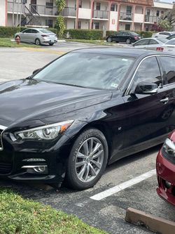 2015 Infiniti Q50