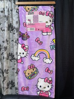 New Hello Kitty YumYum Burger Blanket