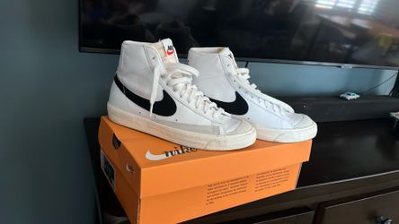 NIKE high top women size  7.