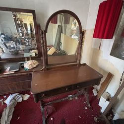 Furniture Piece With Mirror