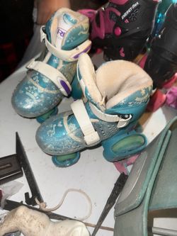 Girls 4 wheeled roller skates