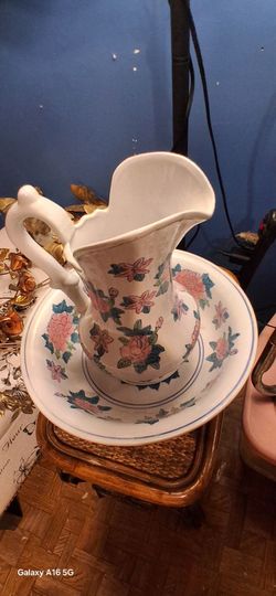 Vintage Ceramic Bowl and pitcher