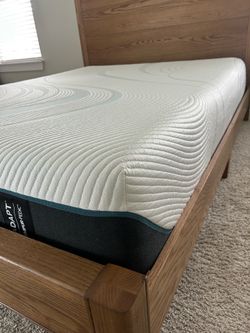 Tempur-pedic Adapt Medium Matress