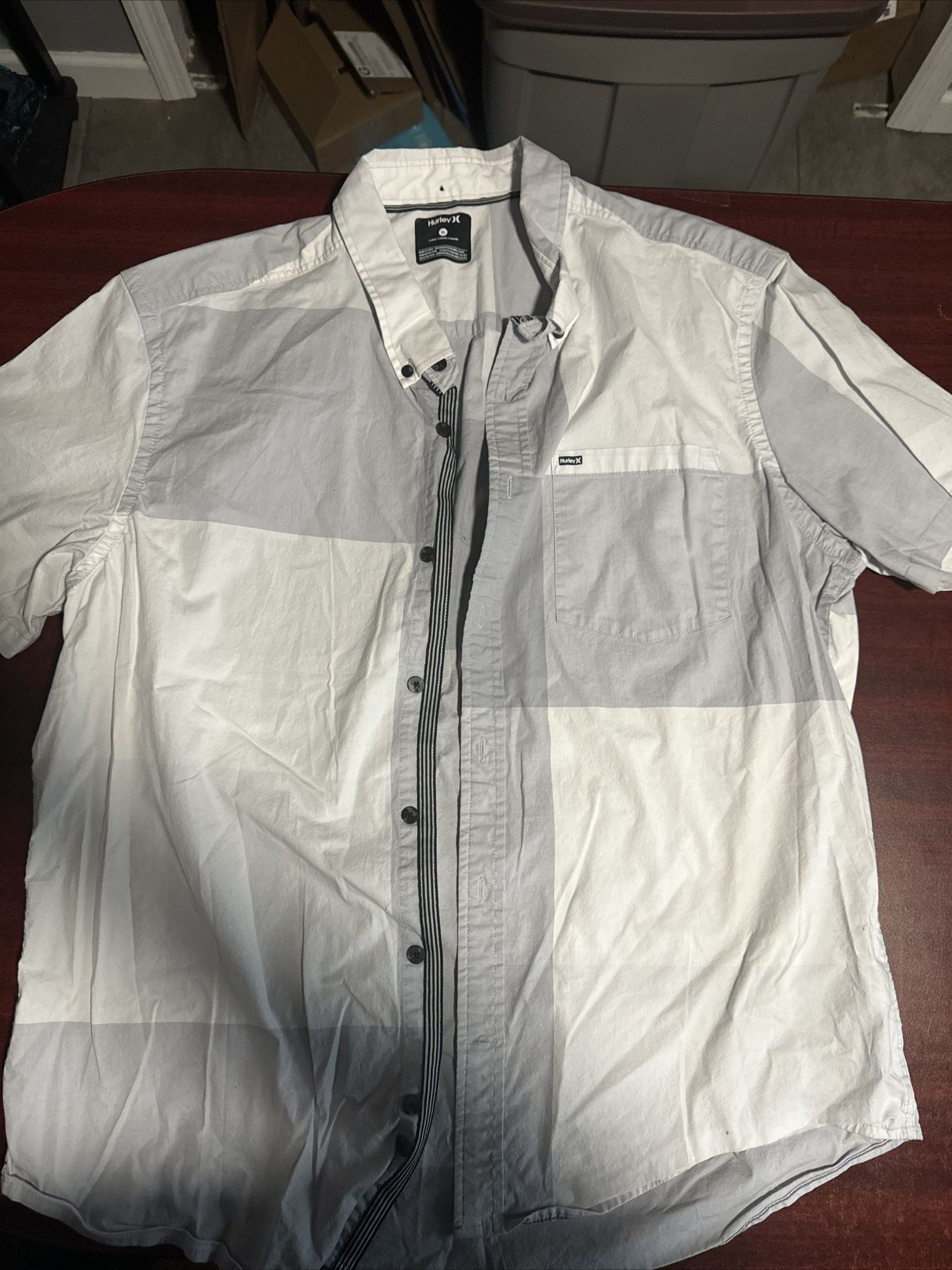 hurley white and gray button down shirt XL
