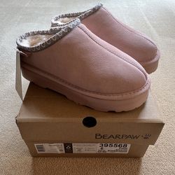 Women’s Bearpaw Martis Slipper size 6 color Peach Skin NEW!