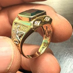 14k Solid Gold Ring 8.40 Grms