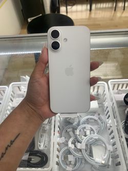 iPhone 16 Unlocked 