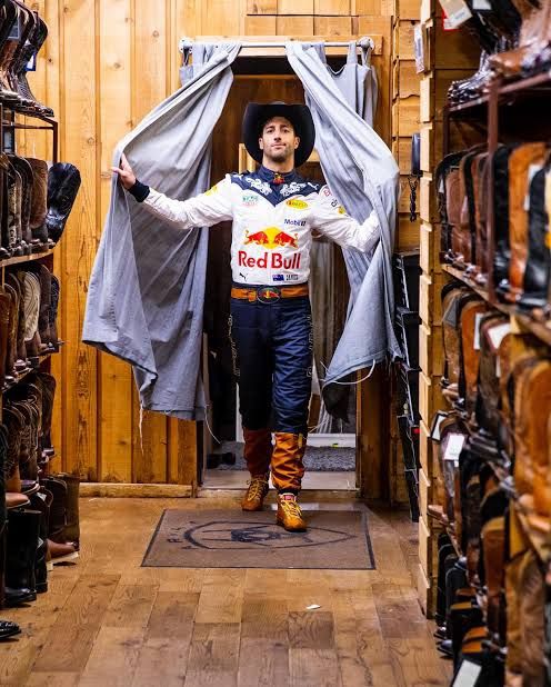 Formula 1 - Turn 12 - 3 Day Pass