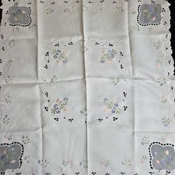 Vintage Center Piece Embroidery Flowers