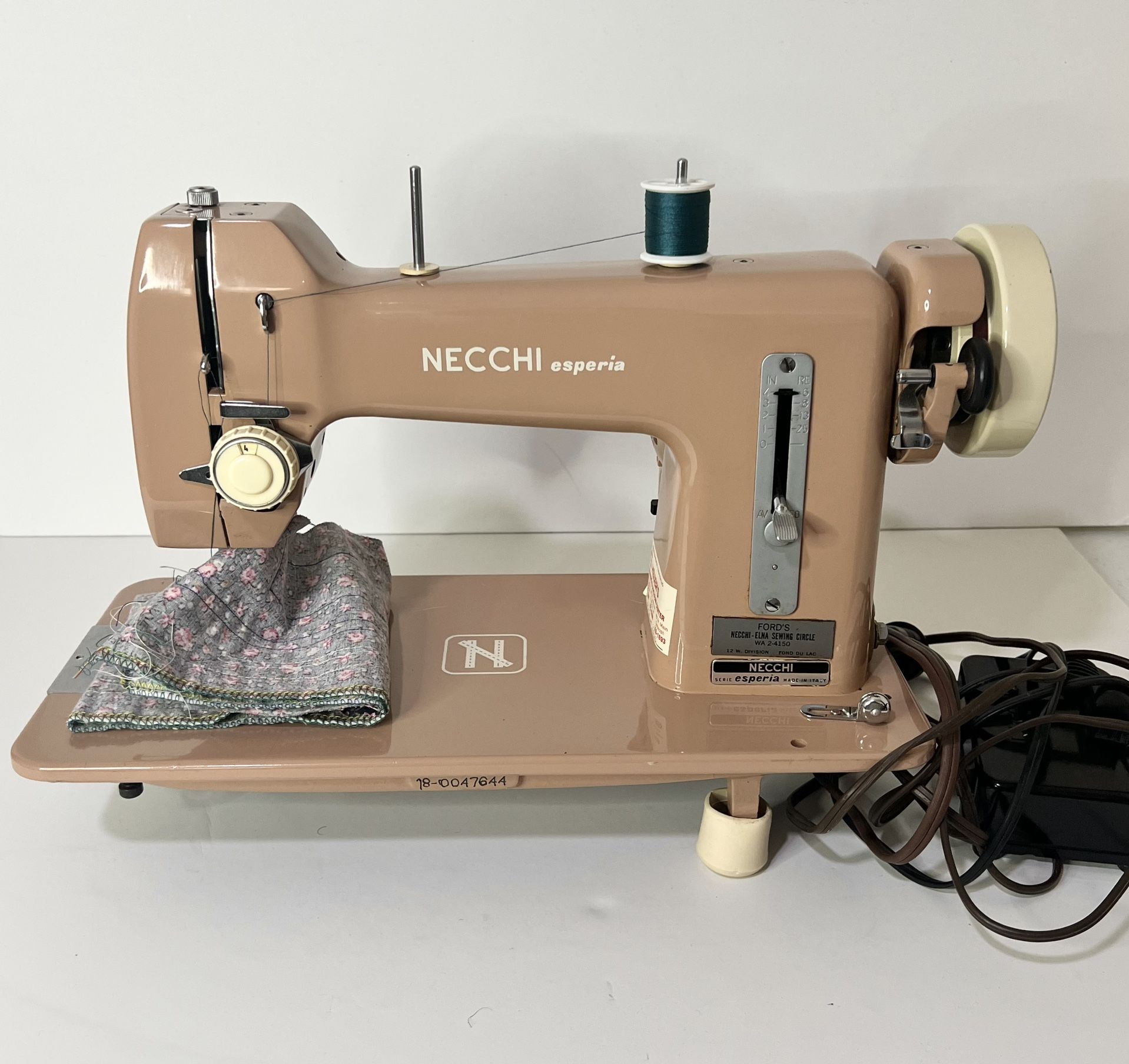 Vintage Necchi Esperia Sewing Machine Pink with Pedal TESTED!