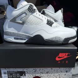 Air Jordan 4 White Cement Size 11
