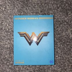 Mezco Wonder Woman JL