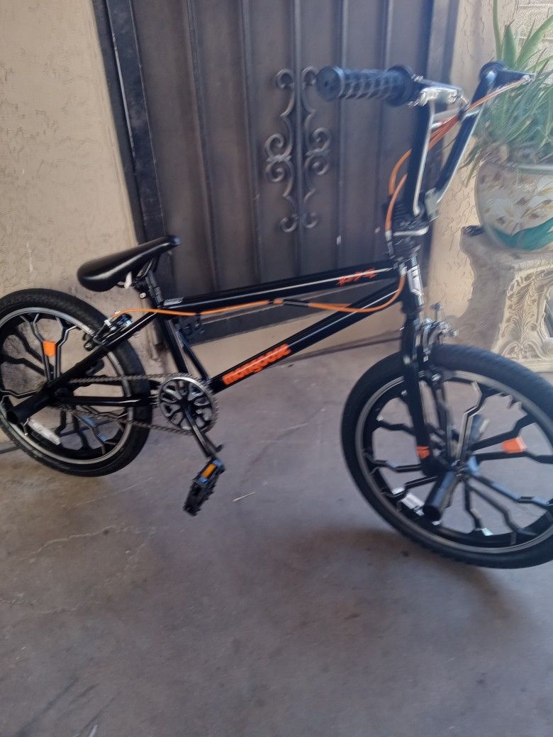 Bike Mongoose BMX Tires Size 20