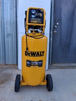 Dewalt 26 gallon 175 Psi Quieter air compressor
