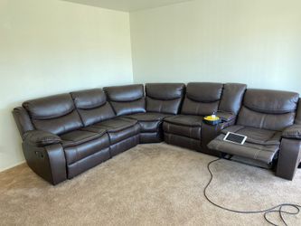 Like NEW sofa ! (No scratches)