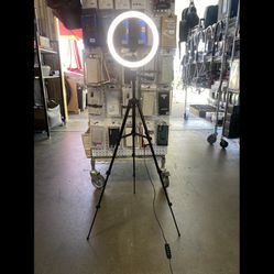 10 Inch Led Ringlight With Tripod . Switchable Color Led.  51 Inches With Cell Phone Holder