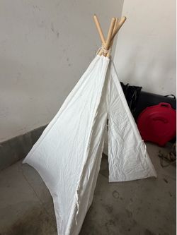 Kids tent