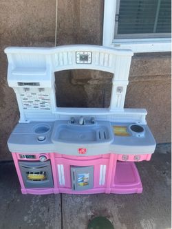 Play kitchen