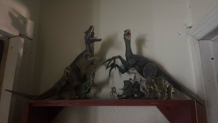 Jurrasic world Hammond collection figurines