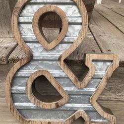 Wood And Metal Galvanized Rustic Letter “&” Decor